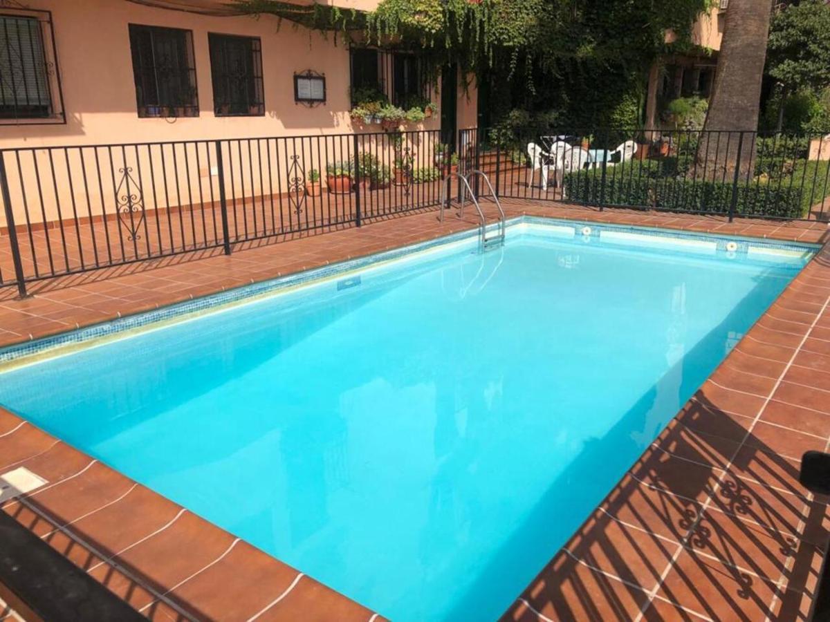 Tuguest Alhacaba Apartment - Free Parking Гранада Екстериор снимка